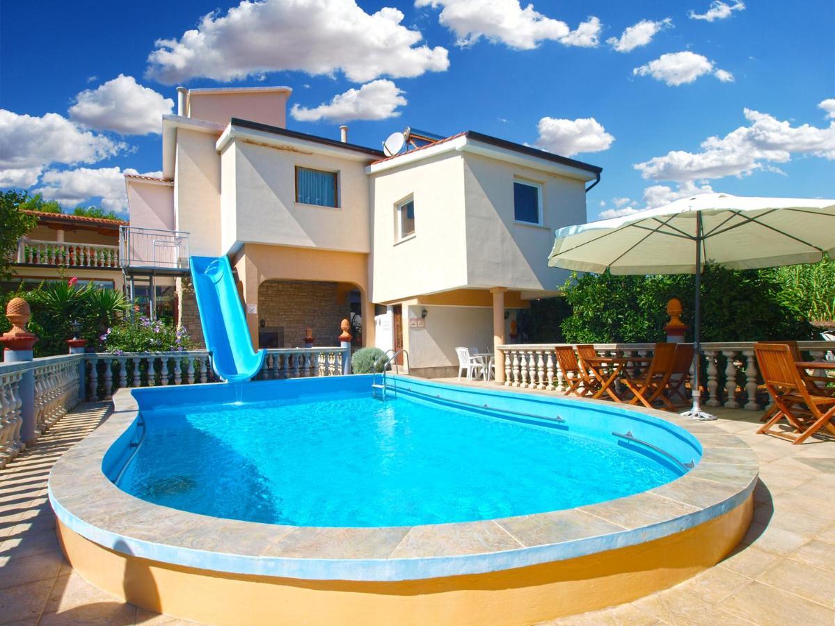 Apartments Vrcevan 811 Medolino Esterno foto