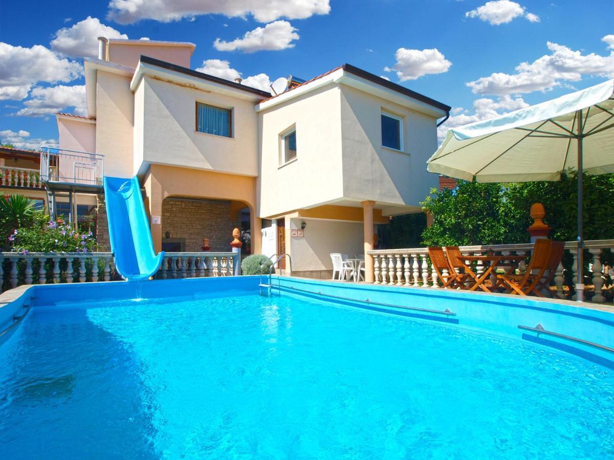 Apartments Vrcevan 811 Medolino Esterno foto