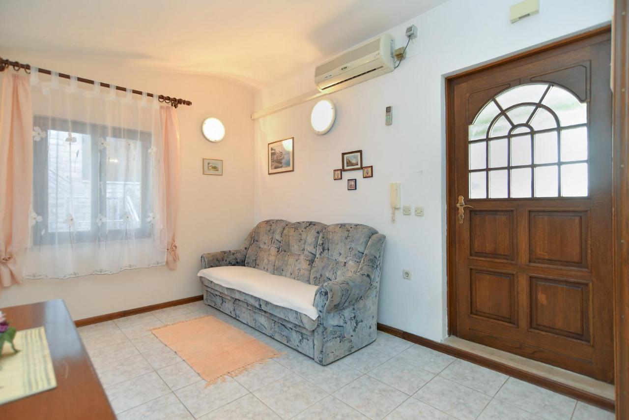 Apartments Vrcevan 811 Medolino Esterno foto