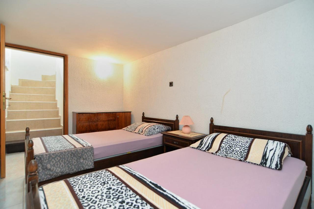 Apartments Vrcevan 811 Medolino Esterno foto