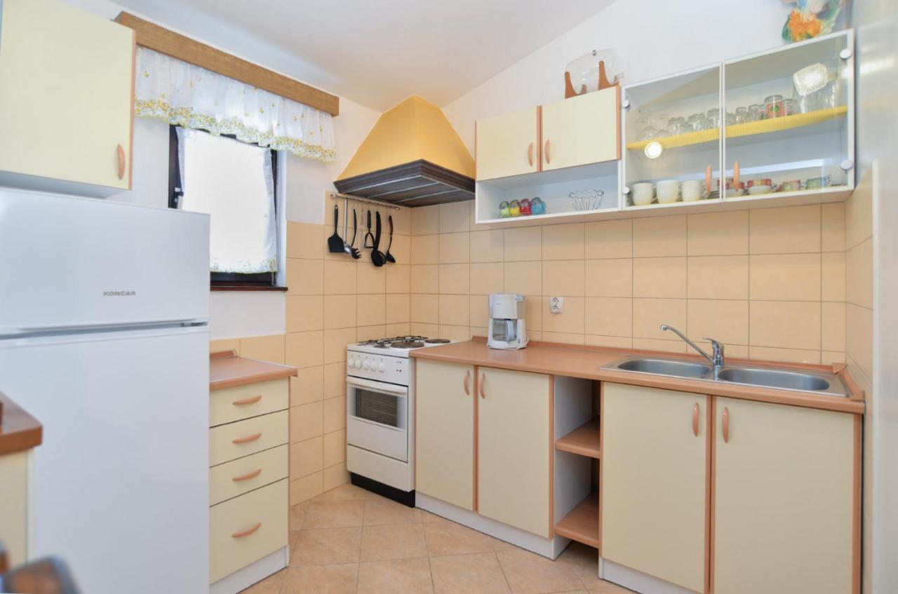 Apartments Vrcevan 811 Medolino Esterno foto